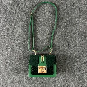 Emerald Green Quilted Shoulder Bag